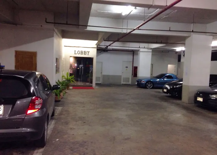 Hostel Lee Place *