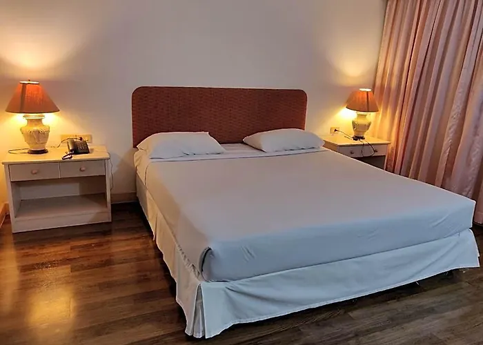 Lee Place Hostel